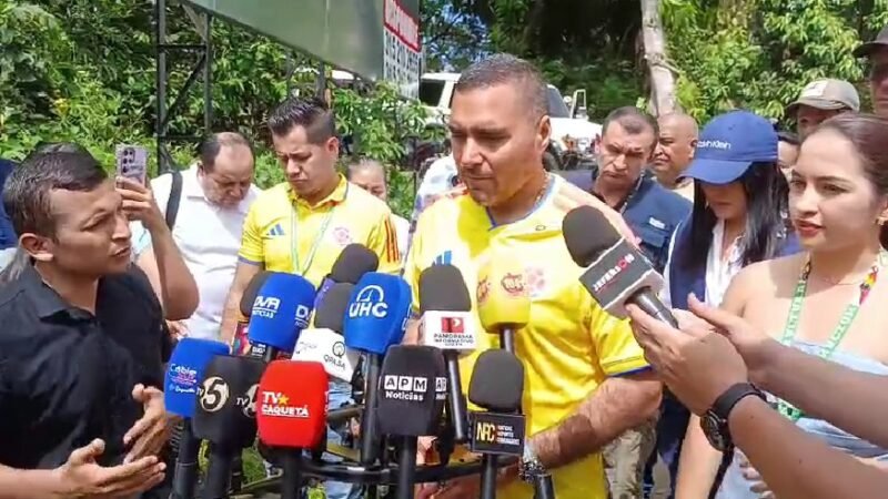 GOBERNADOR DE CAQUETÁ, LUIS FRANCISCO RUIZ AGUILAR LIDERA ACUERDOS PARA EL AVANCE DE LA DOBLE CALZADA ENTRE LA COMUNIDAD, EL EJECUTOR DEL PROYECTO, EL CONTRATISTA DE OBRA Y LA INTERVENTORÍA